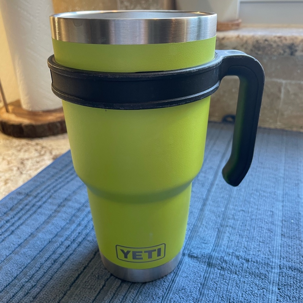 Chartreuse 30 oz Yeti Tumbler with lid & handle